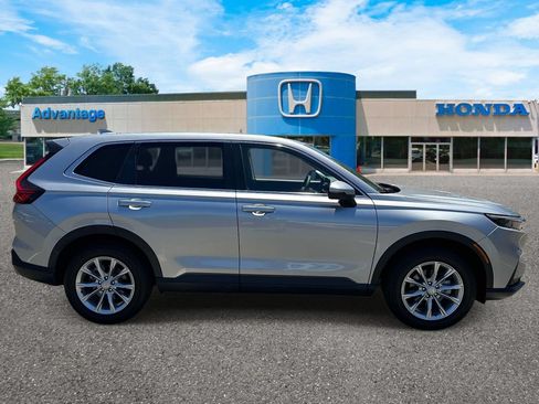 Used 2023 Honda CR-V EX-L image 3