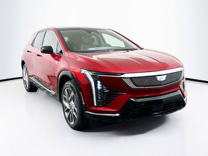 New 2025 Cadillac Optiq Luxury 1