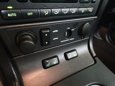 Used 2004 Ford Thunderbird RWD image 15