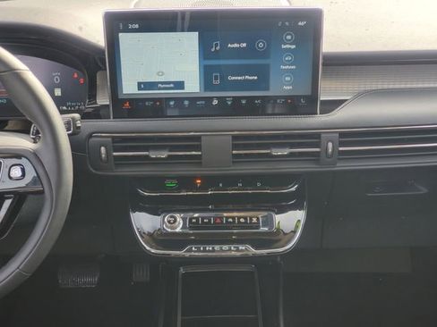 Certified 2023 Lincoln Corsair Standard w/ Equipment Group 101A image 25