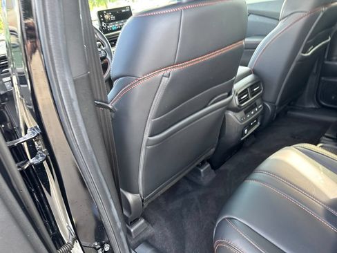 Used 2025 Honda Pilot TrailSport image 72