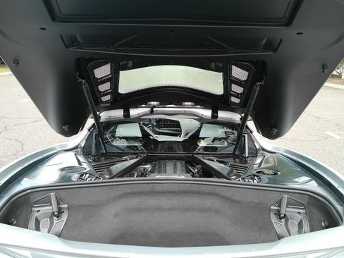 Used 2026 Chevrolet Corvette Stingray Premium Cpe w/ Z51 Performance Package RWD image 8