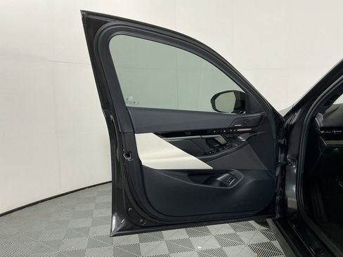 Certified 2024 BMW 530i w/ Premium Package RWD image 19