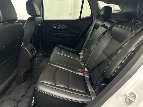 Used 2024 GMC Terrain SLT AWD/4WD image 22
