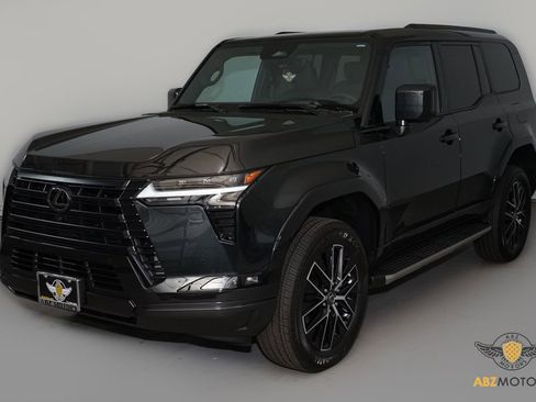 Used 2026 Lexus GX 550 image 3