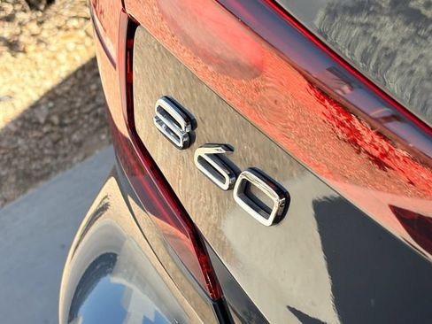 Used 2019 Volvo S60 T5 Momentum w/ Premium Package FWD image 9