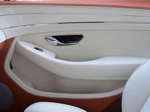 New 2026 Bentley Continental GTC image 17