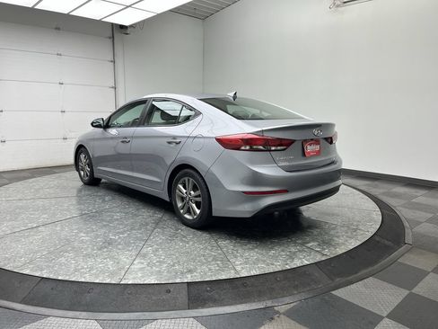 Used 2017 Hyundai Elantra SE FWD image 20