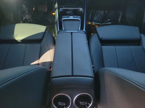 Certified 2025 Mercedes-Benz GLA 250 image 10