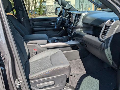 New 2026 RAM 1500 Express image 6