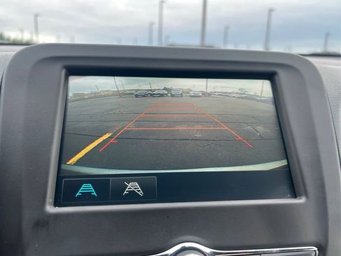 Used 2018 Chevrolet Equinox LT AWD/4WD image 25