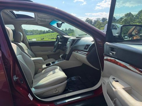 Used 2011 Subaru Outback 2.5i Limited w/ PWR Moonroof Pkg AWD/4WD image 26