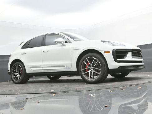 Used 2023 Porsche Macan S image 28