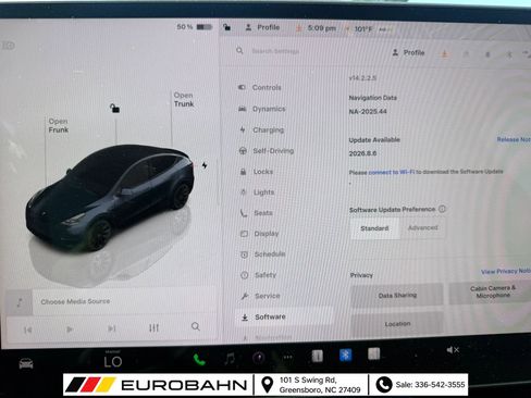 Used 2024 Tesla Model Y Long Range AWD/4WD image 38