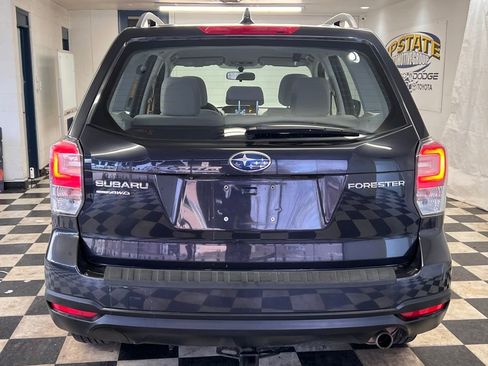 Used 2018 Subaru Forester 2.5i w/ Alloy Wheel Package image 10