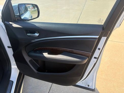 Used 2020 Acura MDX FWD image 36