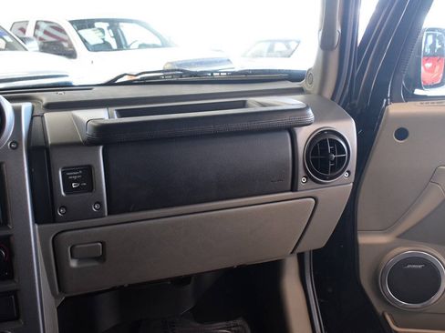 Used 2003 HUMMER H2 w/ Preferred Equipment Group AWD/4WD image 33