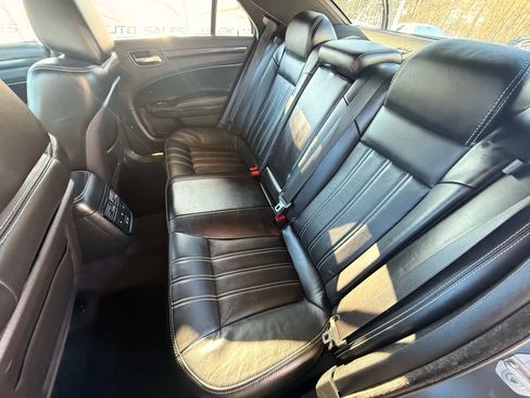 Used 2016 Chrysler 300 S w/ 300S Premium Group image 19