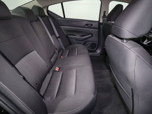 Used 2025 Nissan Altima 2.5 SV image 17