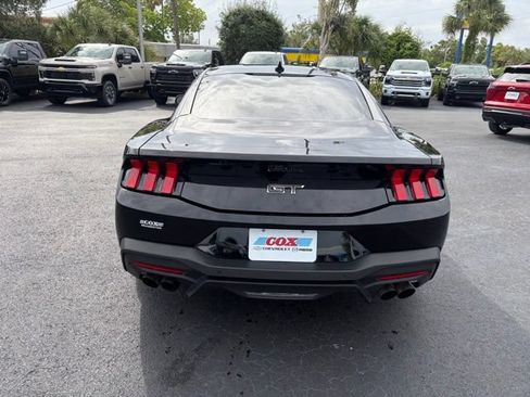 Used 2024 Ford Mustang GT RWD image 5