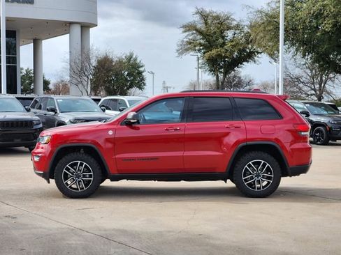 Used 2019 Jeep Grand Cherokee Trailhawk image 4