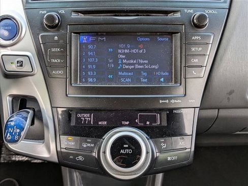 Used 2013 Toyota Prius V Three image 12