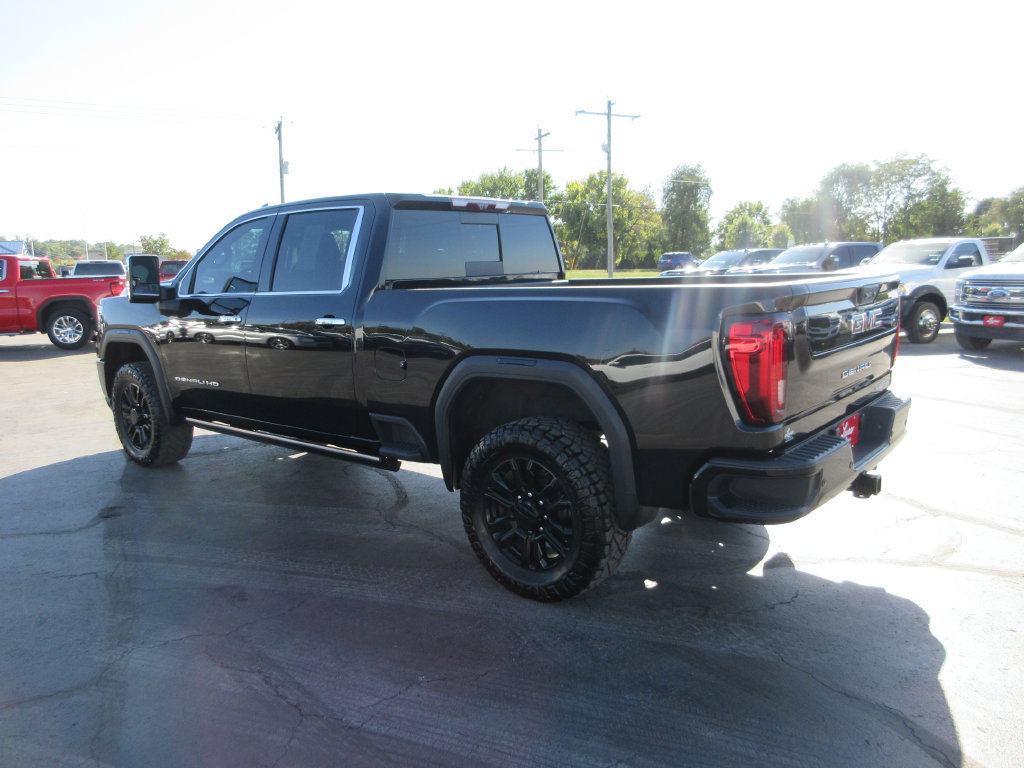 Certified 2022 GMC Sierra 2500 Denali w/ Denali Black Diamond Edition AWD/4WD image 10