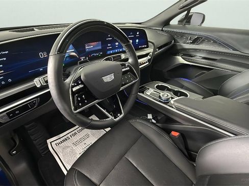Used 2024 Cadillac Lyriq Luxury image 34