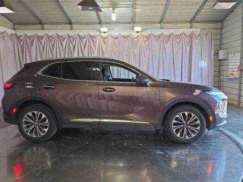 Used 2024 Buick Envision Preferred AWD/4WD image 9