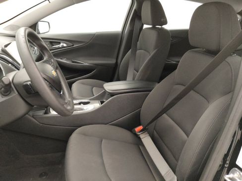Used 2021 Chevrolet Malibu LT FWD image 17