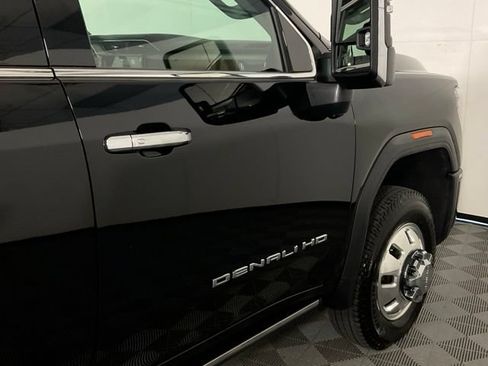 Used 2025 GMC Sierra 3500 Denali w/ Denali Reserve Package AWD/4WD image 9
