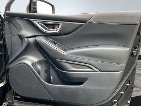 Used 2023 Subaru Forester Premium image 25