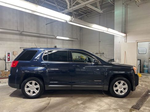 Used 2015 GMC Terrain SLE image 3