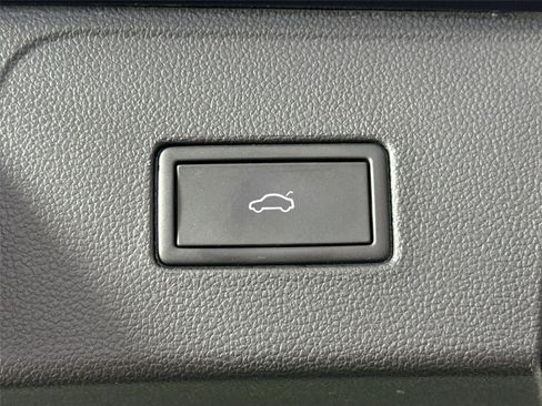 Used 2022 Volkswagen Atlas SEL Premium AWD/4WD image 43
