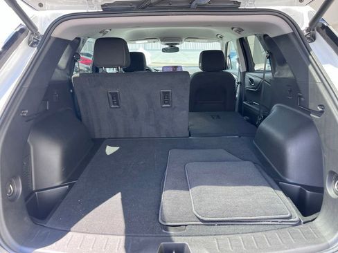 Used 2024 Chevrolet Blazer LT w/ Convenience Package FWD image 19