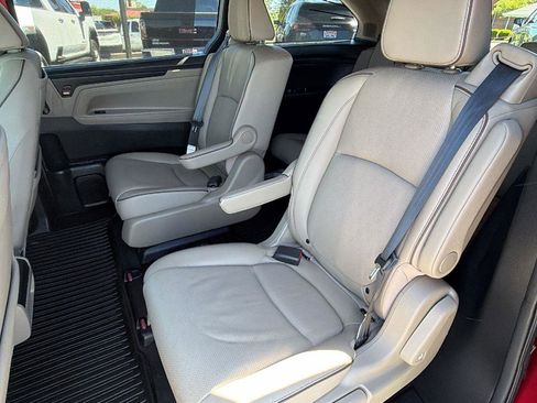 Used 2022 Honda Odyssey Elite image 18