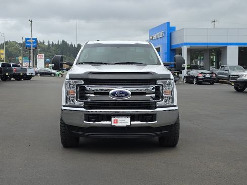 Used 2017 Ford F350 XLT AWD/4WD image 3