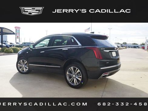 Certified 2025 Cadillac XT5 Premium Luxury image 2