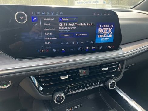 Used 2025 Chevrolet Tahoe LT image 31