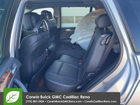 Used 2012 BMW X5 xDrive35d image 24