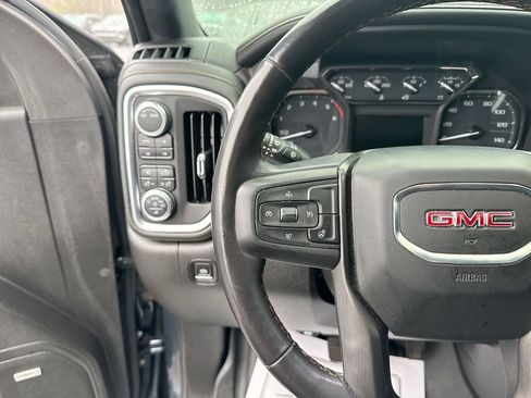 Used 2021 GMC Sierra 1500 AT4 w/ AT4 Preferred Package AWD/4WD image 17