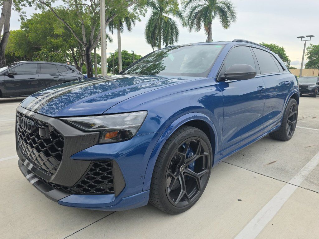 Used 2025 Audi RS Q8 performance w/ Matte Carbon Package AWD/4WD image 1