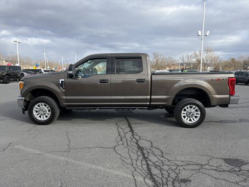 Used 2017 Ford F250 XLT image 7