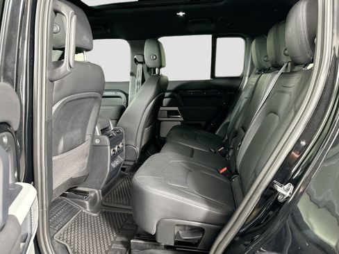 Certified 2023 Land Rover Defender 130 SE image 24