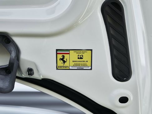 Used 2021 Ferrari F8 Tributo image 13