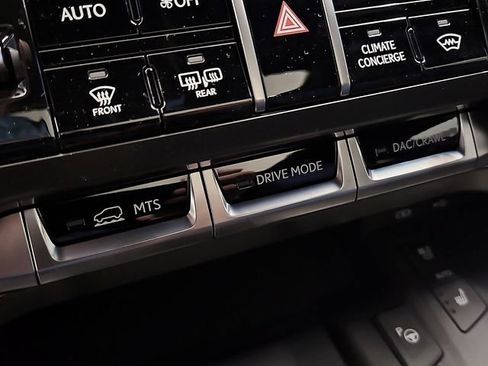 New 2026 Lexus LX 700h Luxury AWD/4WD image 22