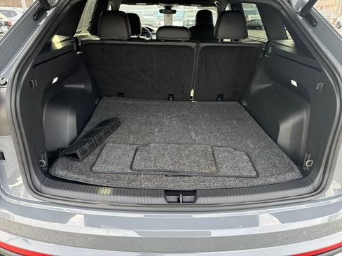 Certified 2025 Volkswagen Atlas Cross Sport SE w/ Black Wheel Package image 31