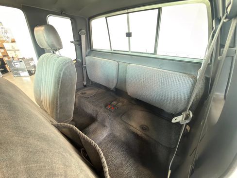 Used 1992 Toyota Pickup Deluxe AWD/4WD image 17