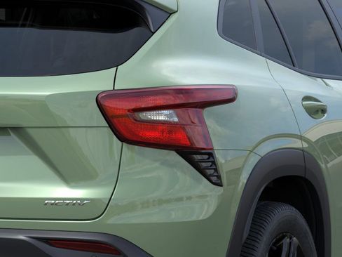 New 2026 Chevrolet Trax ACTIV w/ Driver Confidence Package FWD image 11