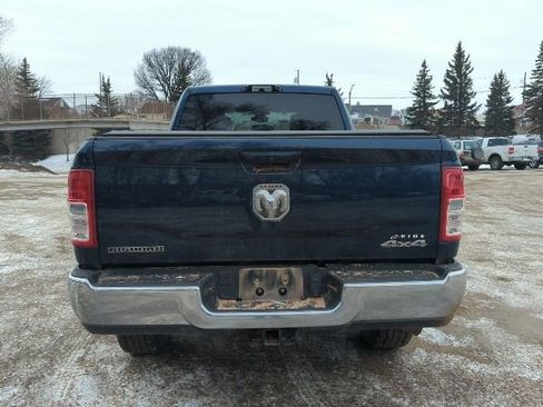 Used 2022 RAM 2500 Big Horn w/ Level A Equipment Group image 9